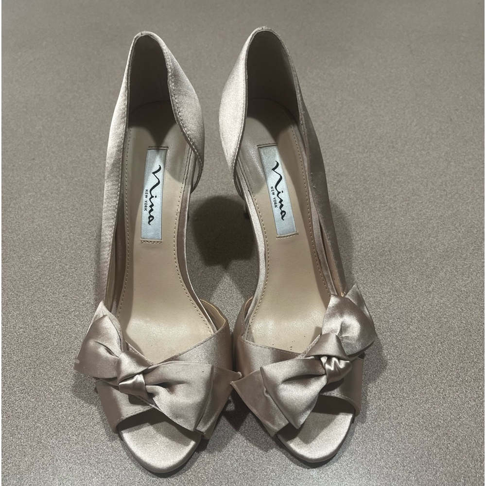 cute glossy cream high heels, size 7.5